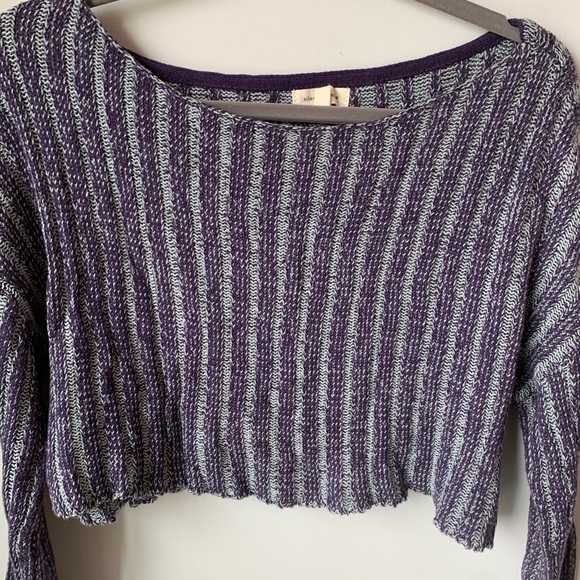 Urban Outfitters Cropped Sweater - Picture 3 of 5